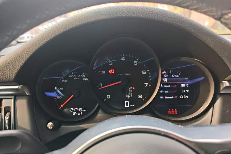 Used Porsche Macan 2021 Macan 2.0T Instrument Cluster