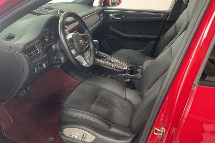 Used Porsche Macan 2021 Macan 2.0T Interior 1