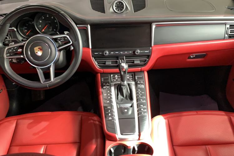 Used Porsche Macan 2021 Macan 2.0T Interior 3