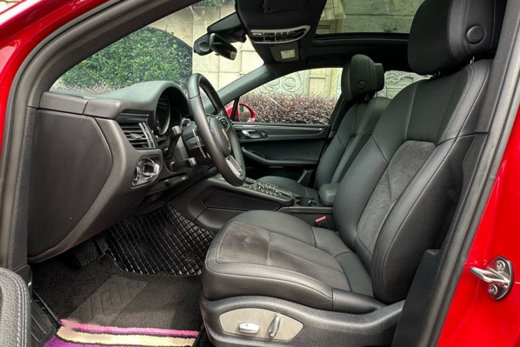 Used Porsche Macan 2021 Macan 2.0T Interior 7