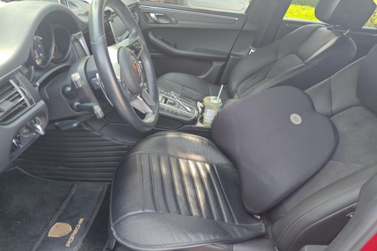 Used Porsche Macan 2021 Macan 2.0T Left Front Seat