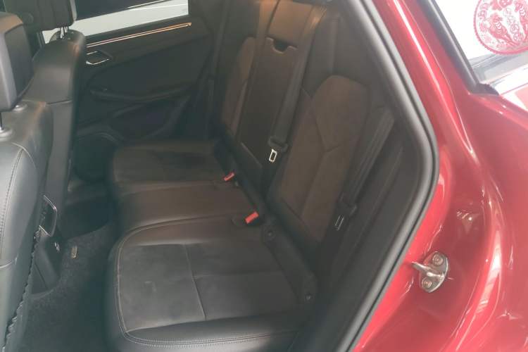 Used Porsche Macan 2021 Macan 2.0T Left Rear Seat