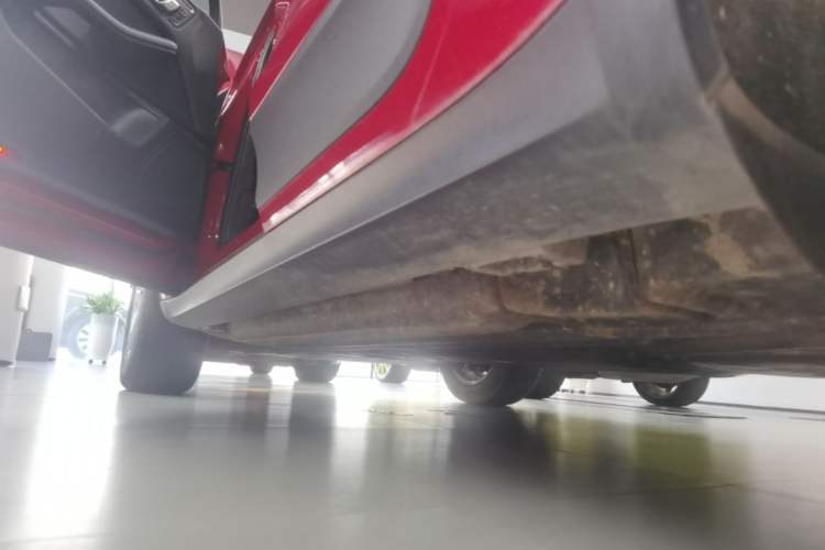 Used Porsche Macan 2021 Macan 2.0T Left Side Sill