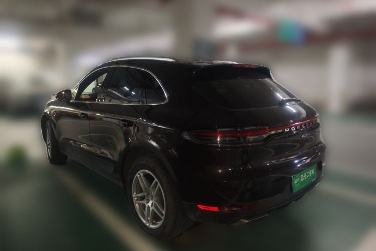 Used Porsche Macan 2021 Macan 2.0T Rear Left 45 Deg