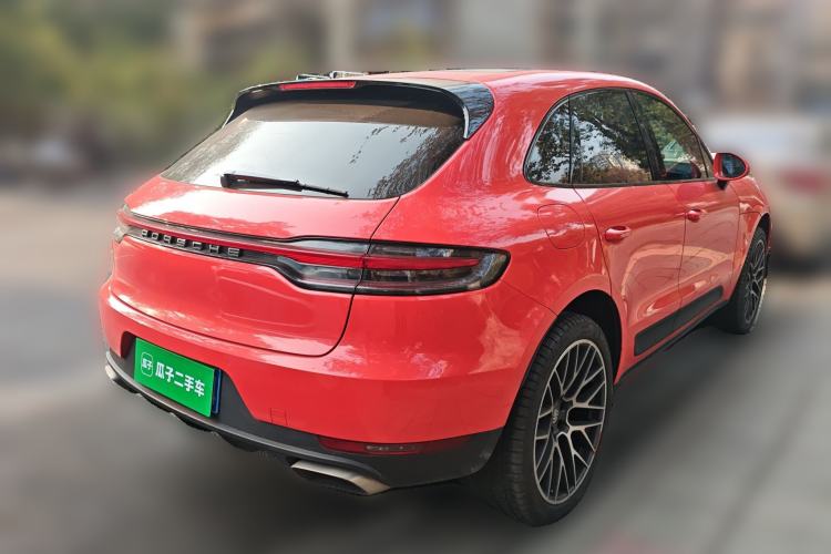 Used Porsche Macan 2021 Macan 2.0T Rear Right 45 Deg