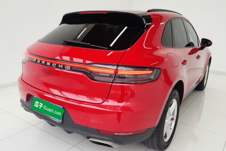 Used Porsche Macan 2021 Macan 2.0T Rear Right 45 Deg