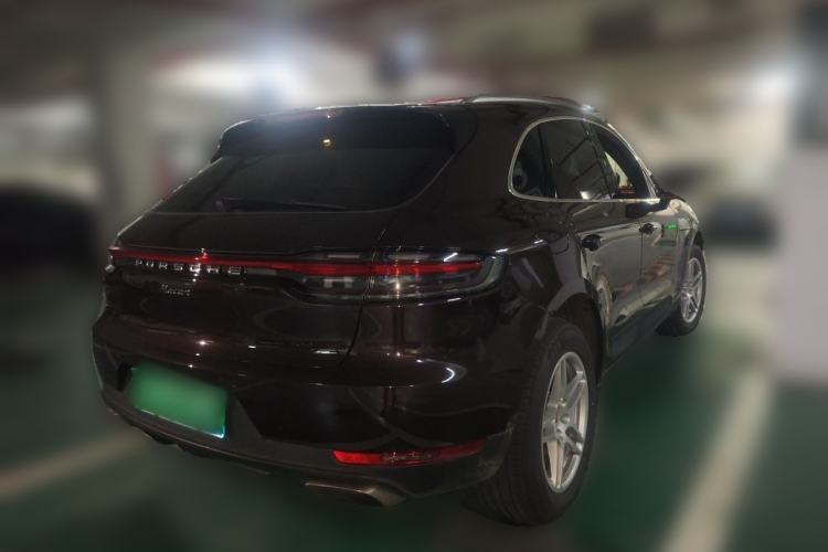 Used Porsche Macan 2021 Macan 2.0T Rear Right 45 Deg