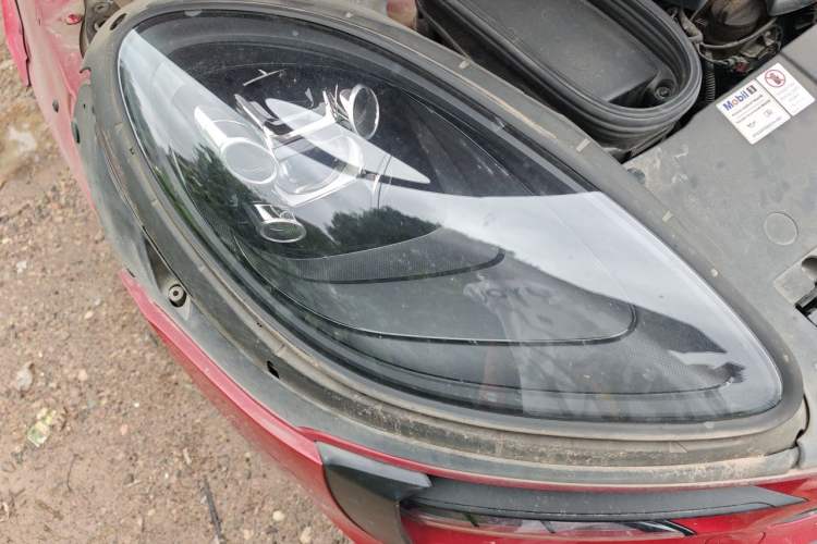 Used Porsche Macan 2021 Macan 2.0T Right Front Headlight