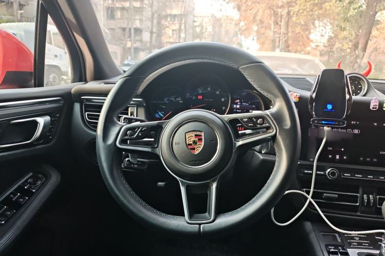 Used Porsche Macan 2021 Macan 2.0T Steering Wheel