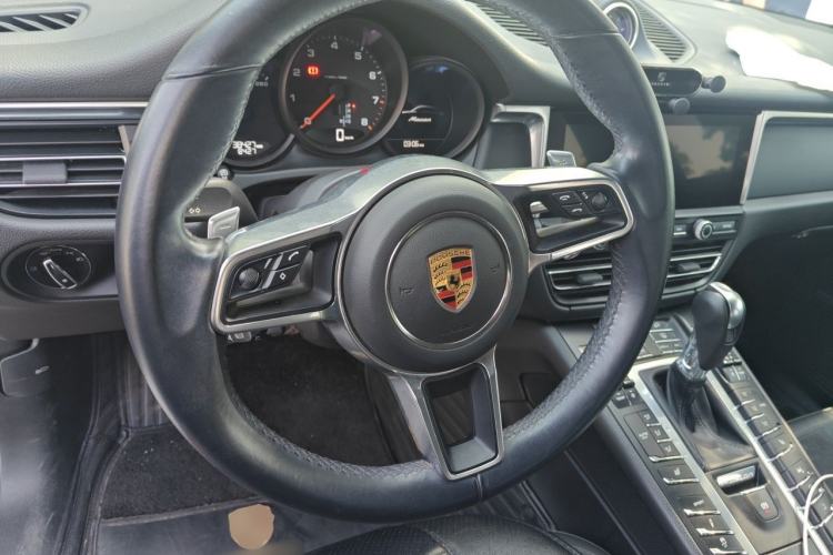 Used Porsche Macan 2021 Macan 2.0T Steering Wheel