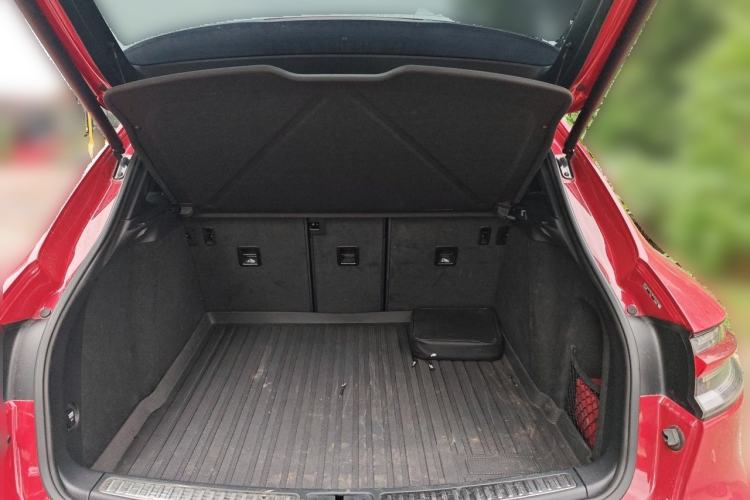 Used Porsche Macan 2021 Macan 2.0T Trunk