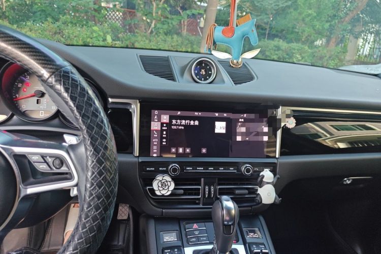 Used Porsche Macan 2021 Macan S 3.0T Audio And AC Panel