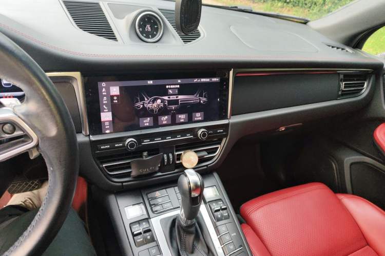 Used Porsche Macan 2021 Macan 2.0T Audio And AC Panel