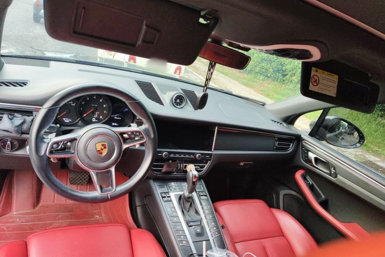 Used Porsche Macan 2021 Macan 2.0T Center Console