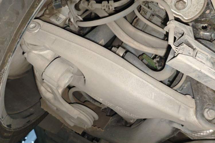 Used Porsche Macan 2021 Macan 2.0T Chassis Rear Left