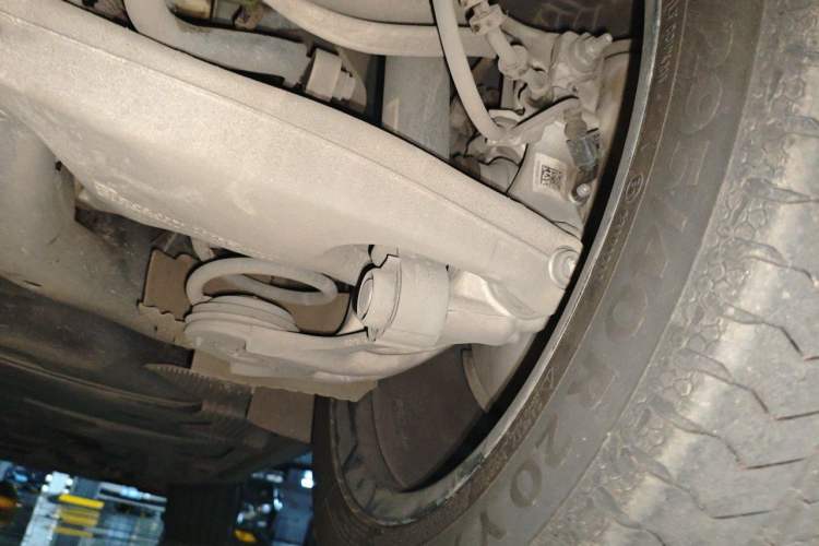 Used Porsche Macan 2021 Macan 2.0T Chassis Rear Right
