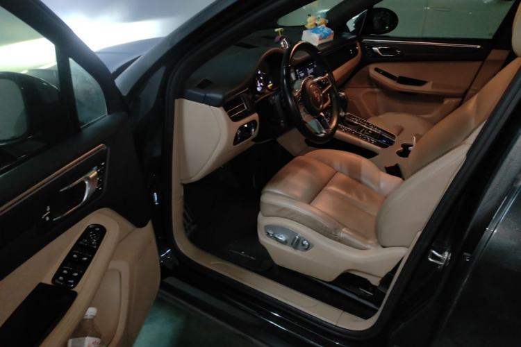 Used Porsche Macan 2021 Macan 2.0T Driver Seat