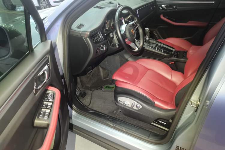 Used Porsche Macan 2021 Macan 2.0T Driver Seat
