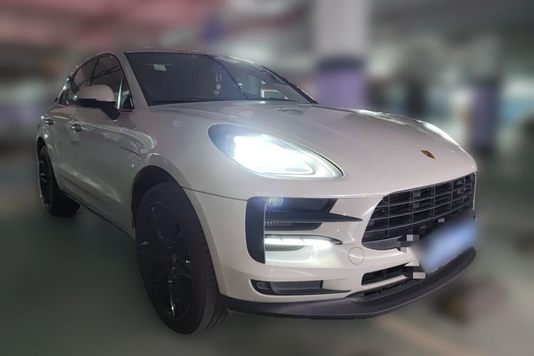 Used Porsche Macan 2021 Macan S 3.0T Front Right 45 Deg