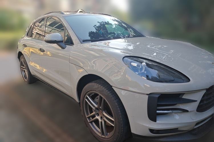 Used Porsche Macan 2021 Macan S 3.0T Front Right 45 Deg