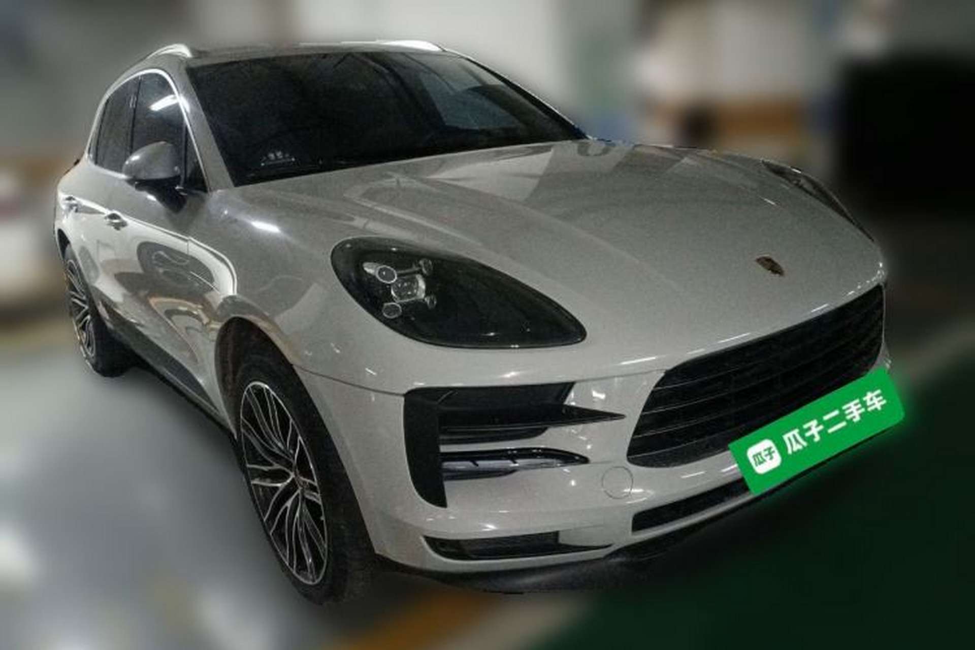 Used Porsche Macan 2021 Macan 2.0T Front Right 45 Deg