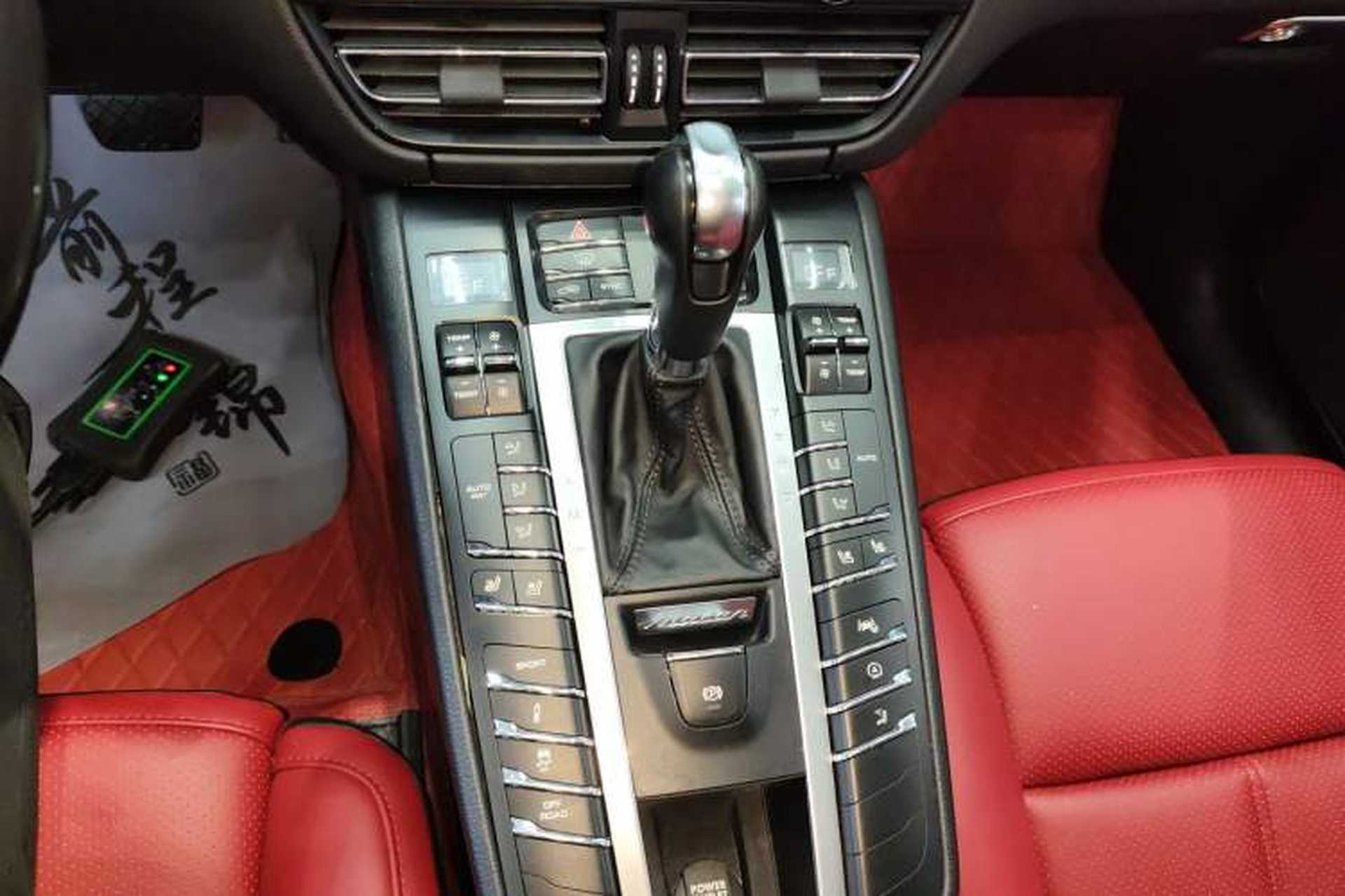 Used Porsche Macan 2021 Macan 2.0T Gear Lever