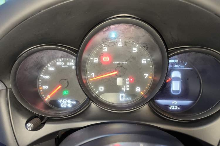 Used Porsche Macan 2021 Macan 2.0T Instrument Cluster