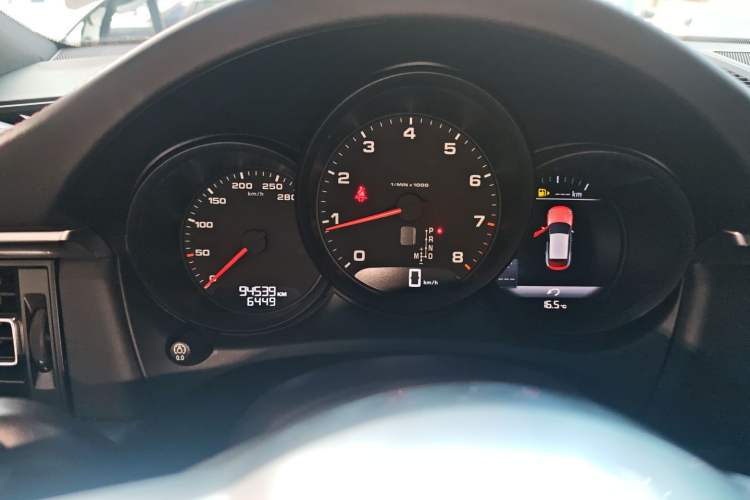 Used Porsche Macan 2021 Macan 2.0T Instrument Cluster
