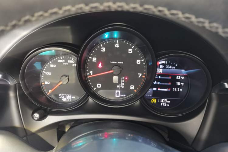Used Porsche Macan 2021 Macan 2.0T Instrument Cluster