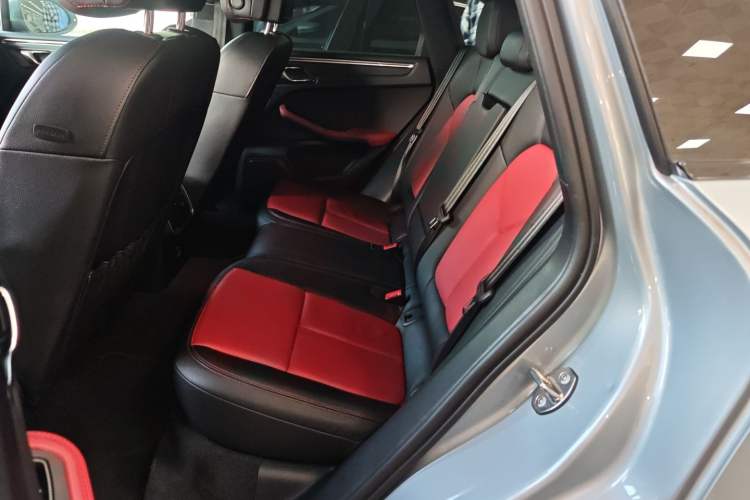 Used Porsche Macan 2021 Macan 2.0T Interior 2
