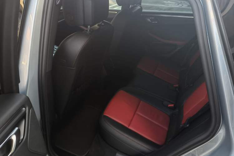 Used Porsche Macan 2021 Macan 2.0T Interior 6