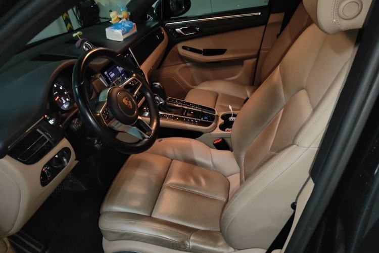 Used Porsche Macan 2021 Macan 2.0T Left Front Seat