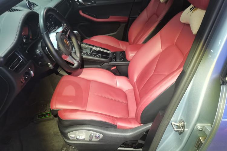Used Porsche Macan 2021 Macan 2.0T Left Front Seat