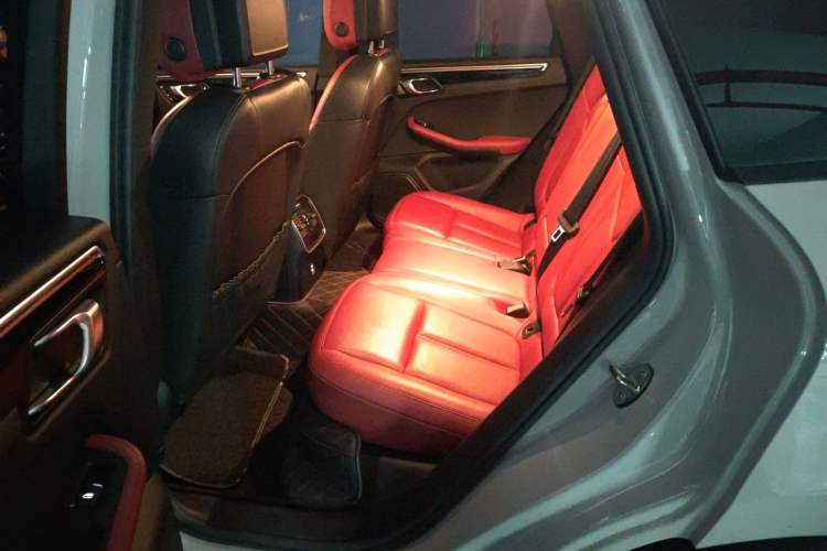 Used Porsche Macan 2021 Macan S 3.0T Left Rear Seat