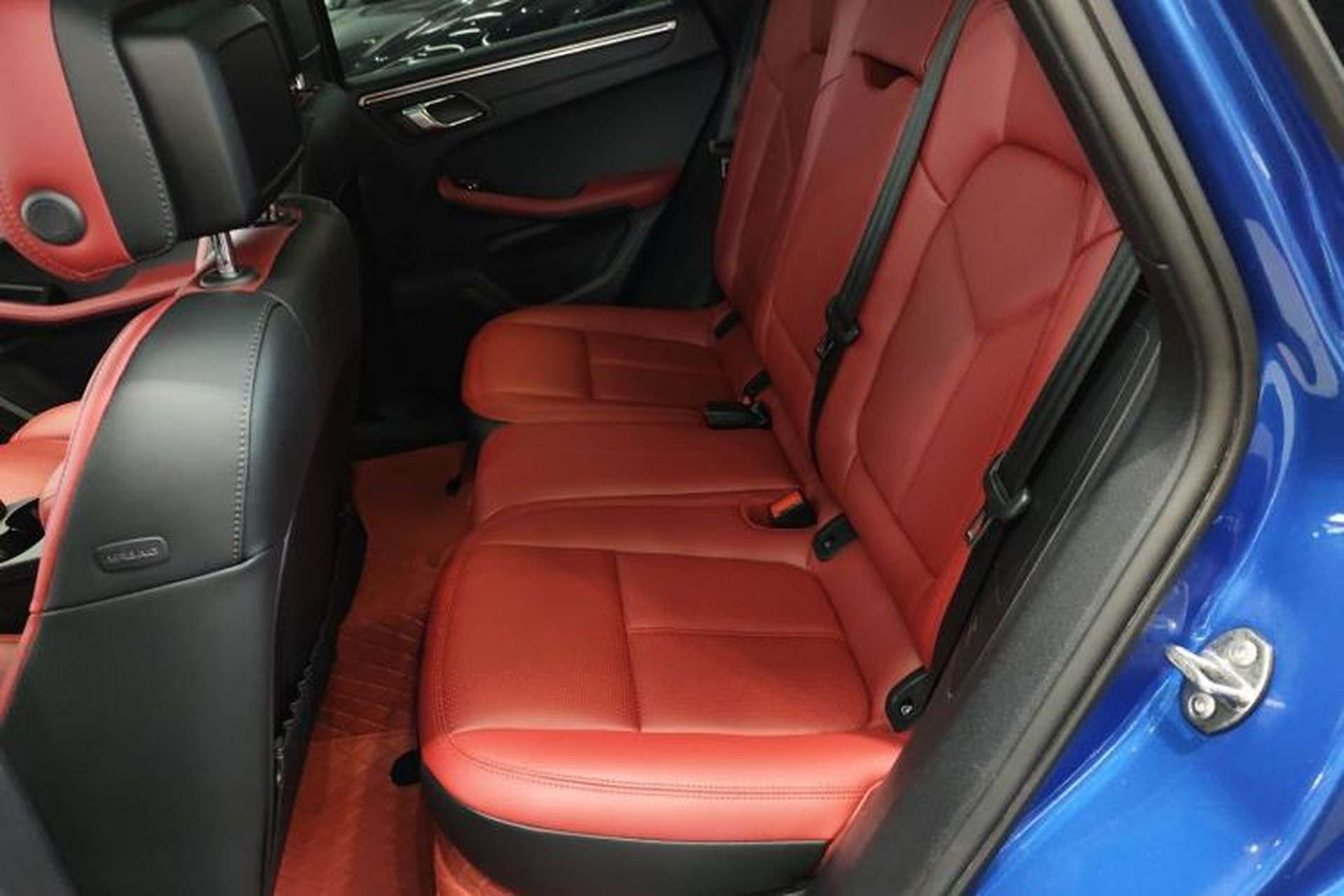 Used Porsche Macan 2021 Macan 2.0T Left Rear Seat