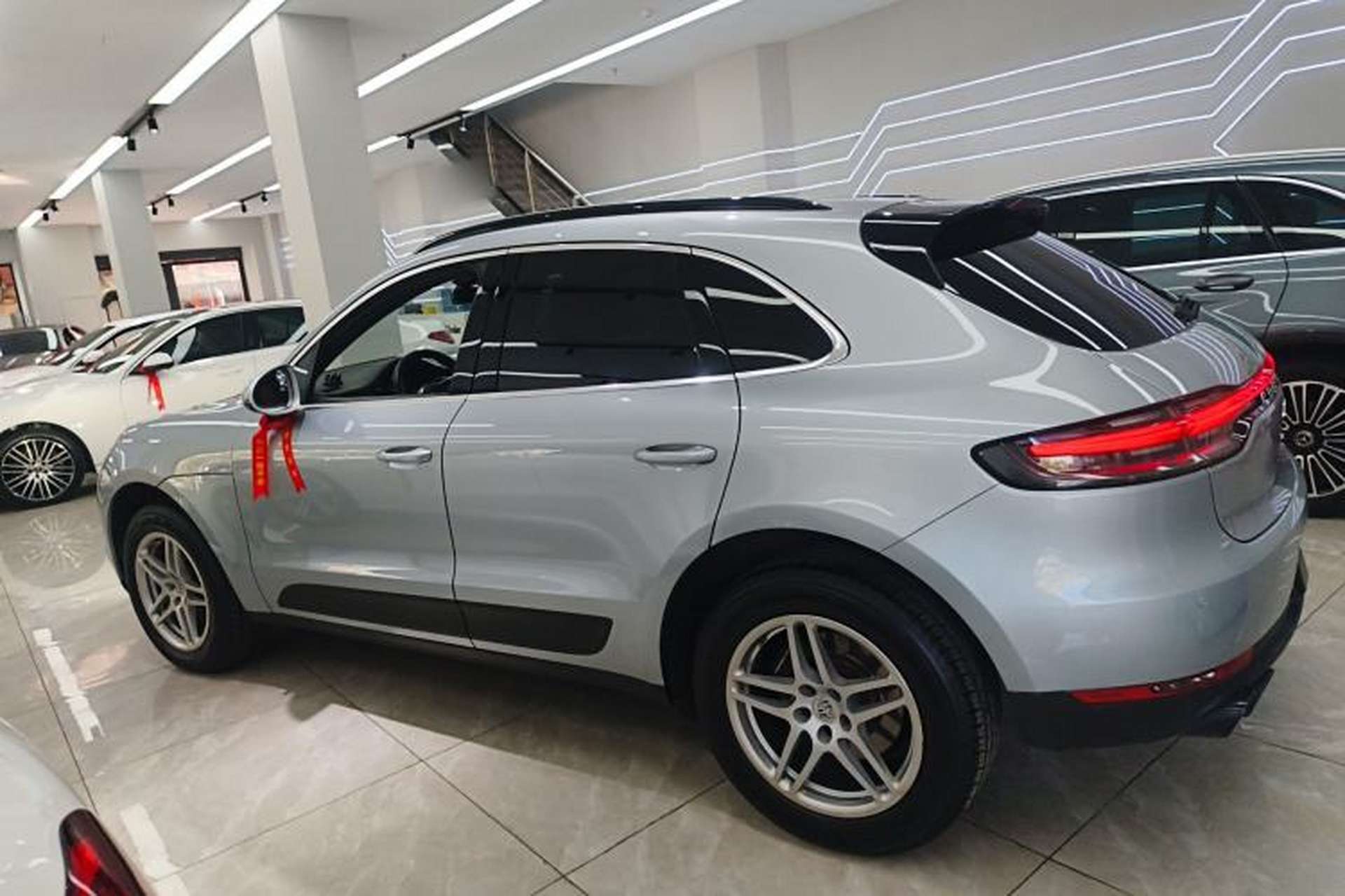Used Porsche Macan 2021 Macan 2.0T Left Side