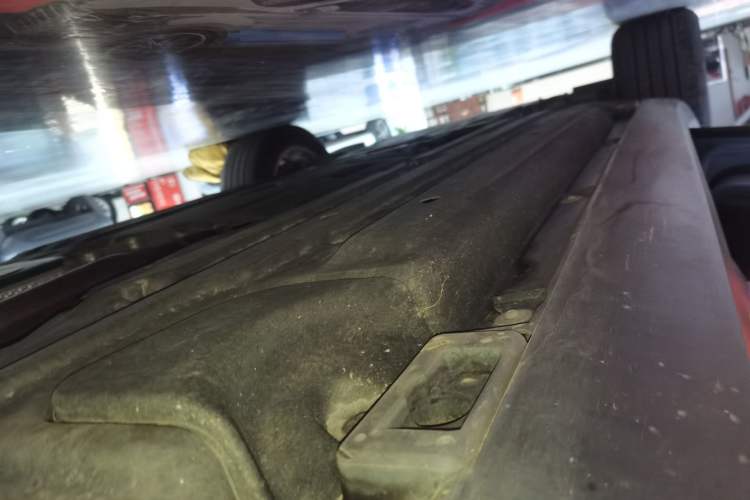 Used Porsche Macan 2021 Macan 2.0T Left Side Sill