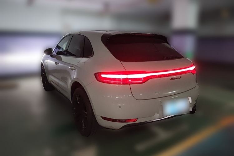 Used Porsche Macan 2021 Macan S 3.0T Rear Left 45 Deg