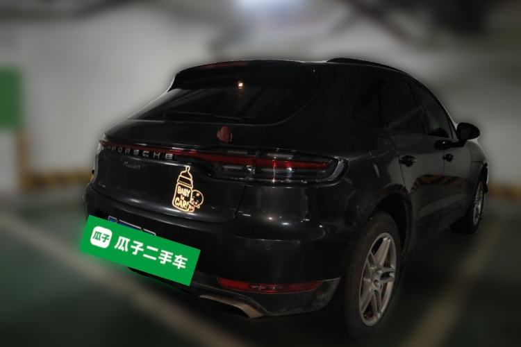 Used Porsche Macan 2021 Macan 2.0T Rear Right 45 Deg