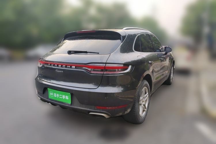 Used Porsche Macan 2021 Macan 2.0T Rear Right 45 Deg
