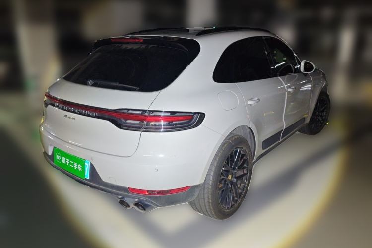 Used Porsche Macan 2021 Macan 2.0T Rear Right 45 Deg