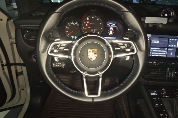 Used Porsche Macan 2021 Macan 2.0T Steering Wheel