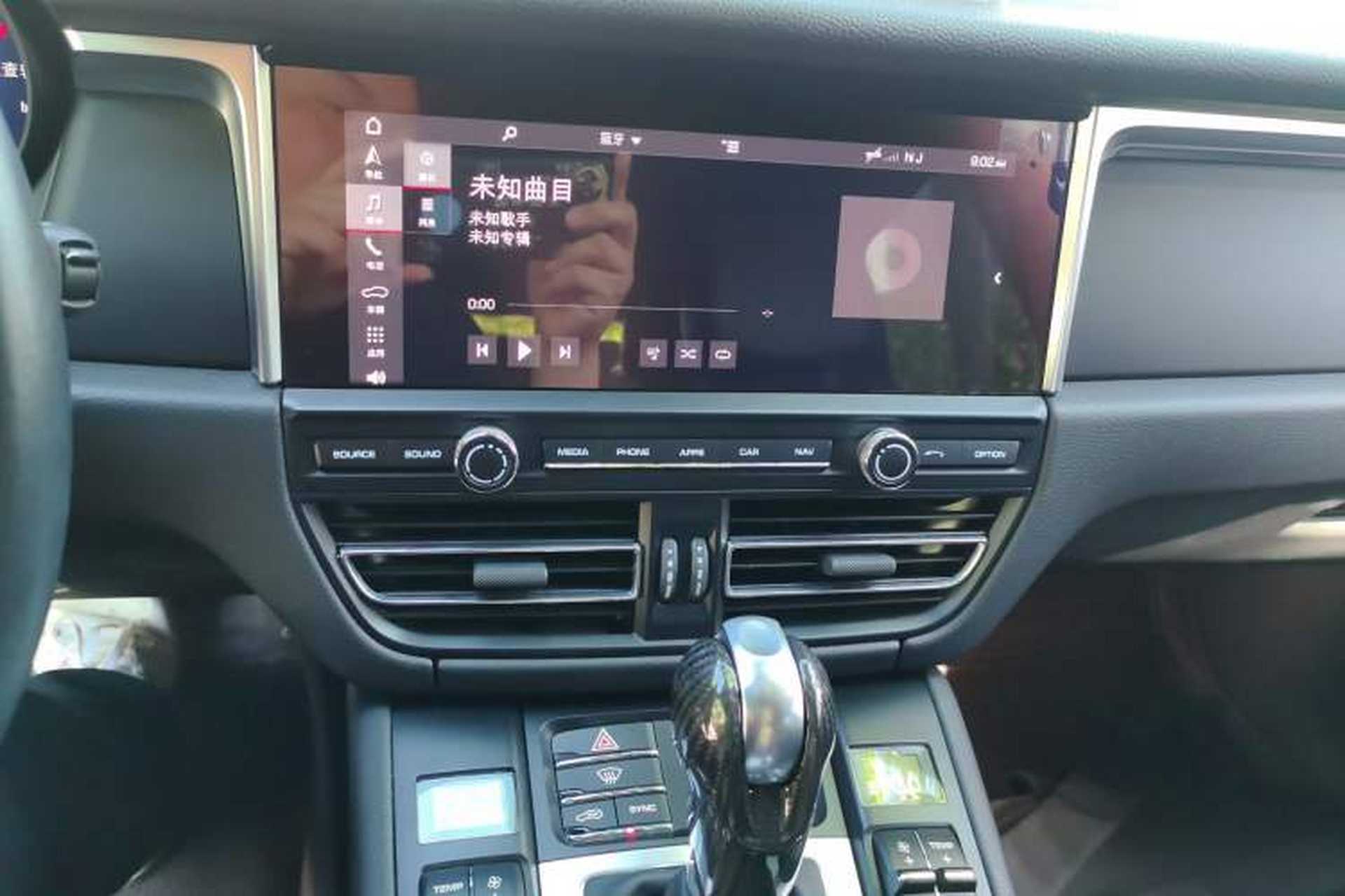 Used Porsche Macan 2021 Macan 2.0T Audio And AC Panel