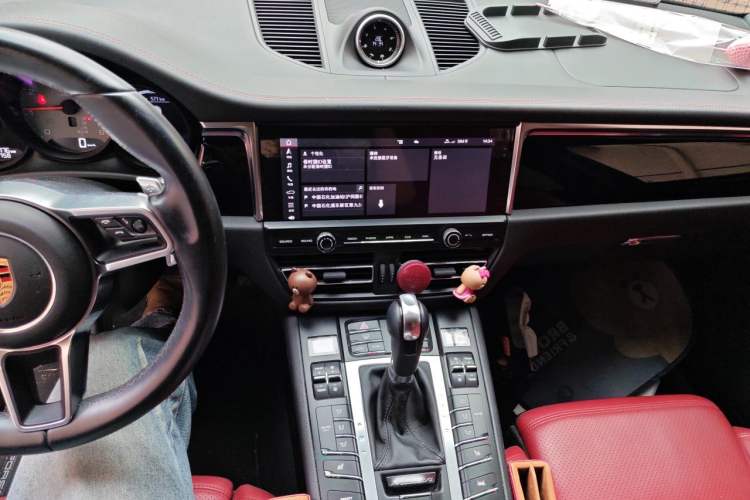 Used Porsche Macan 2021 Macan S 3.0T Audio And AC Panel