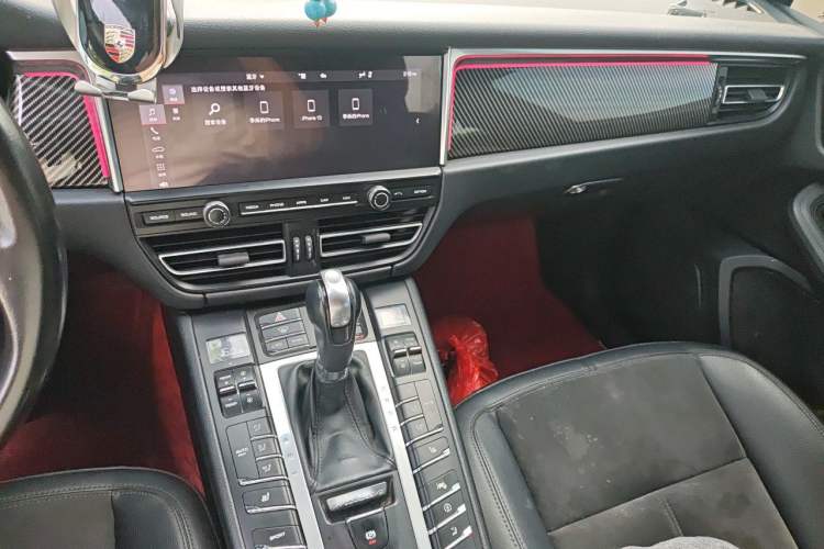 Used Porsche Macan 2021 Macan 2.0T Audio And AC Panel