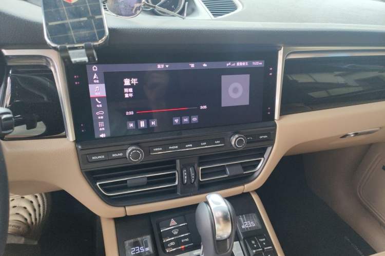 Used Porsche Macan 2021 Macan 2.0T Audio And AC Panel