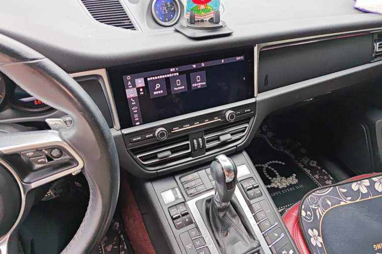 Used Porsche Macan 2021 Macan 2.0T Audio And AC Panel