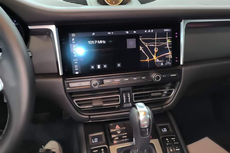Used Porsche Macan 2021 Macan 2.0T Audio And AC Panel