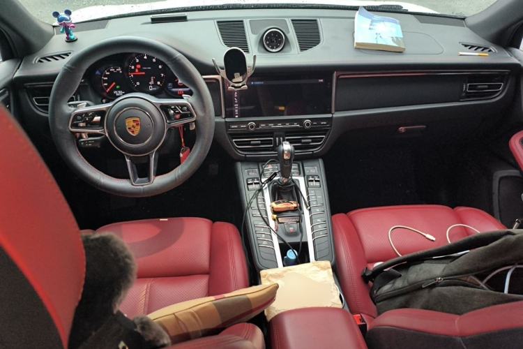 Used Porsche Macan 2021 Macan 2.0T Center Console