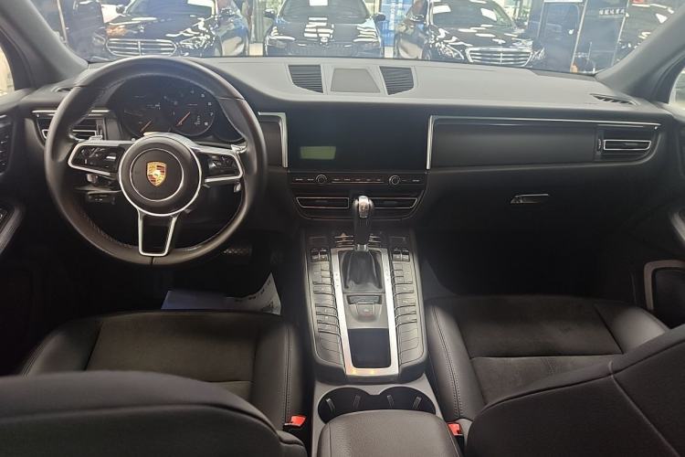 Used Porsche Macan 2021 Macan 2.0T Center Console